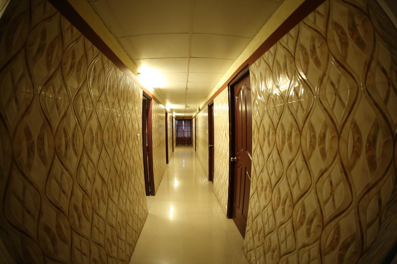Hotel Venkat Presidency Bangalore Exterior foto